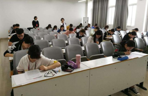 补办英语六级成绩证明后，原来的成绩单找到了，还可以用吗？